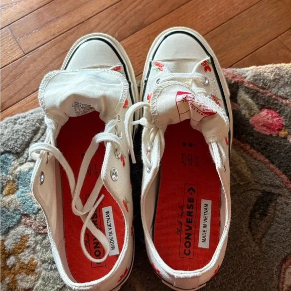 Converse - Picture 6 of 7